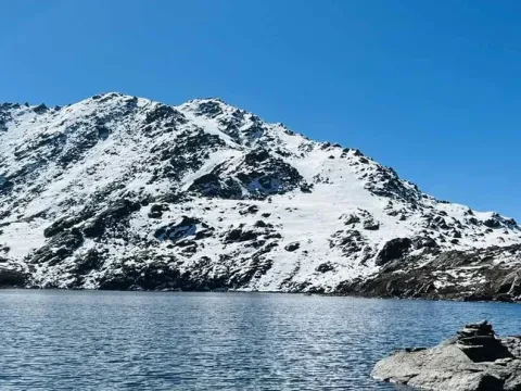 Gosainkunda Trek in April