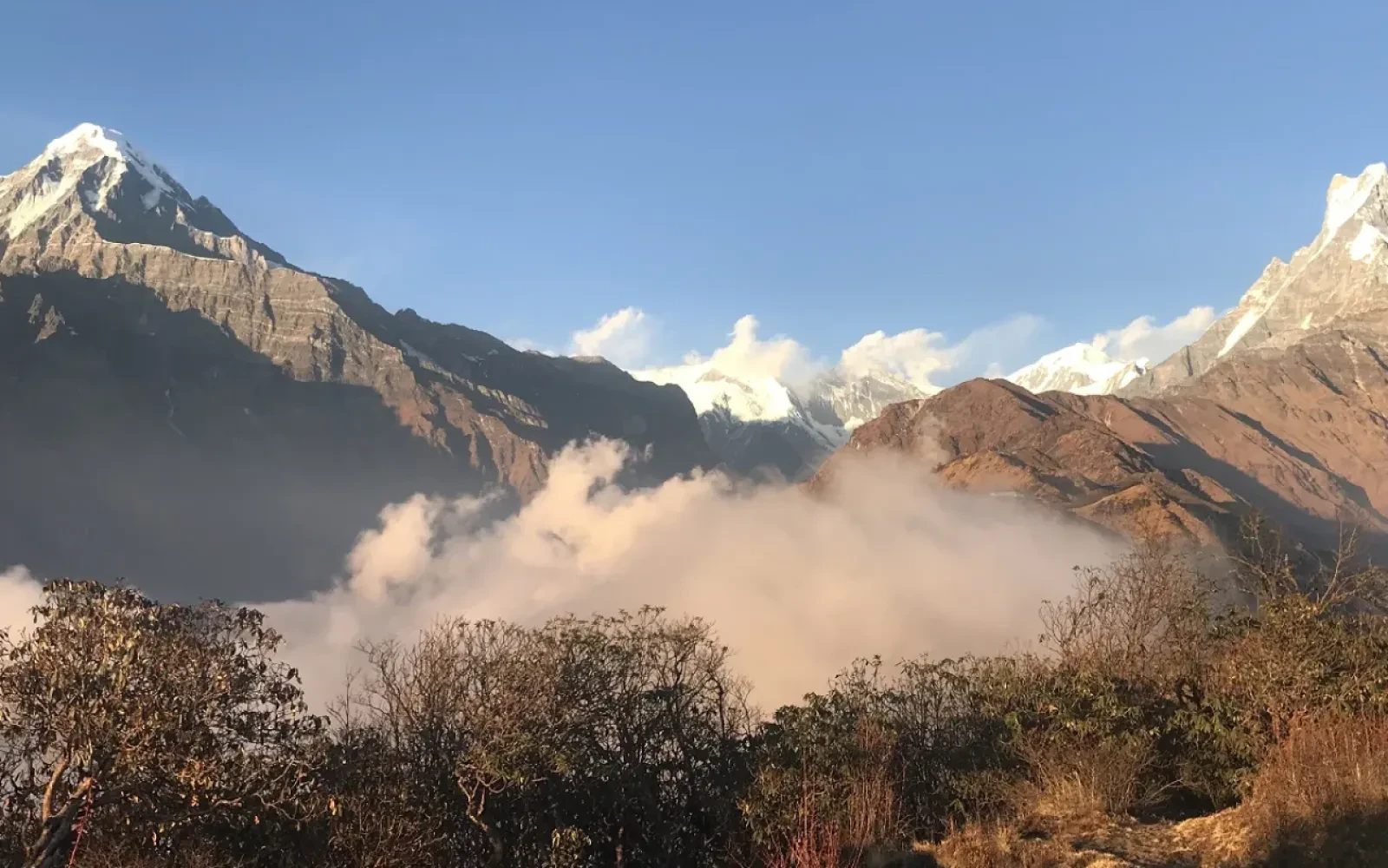 Mardi Himal Vs Poon Hill