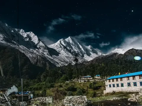 Manaslu Circuit Trek in November