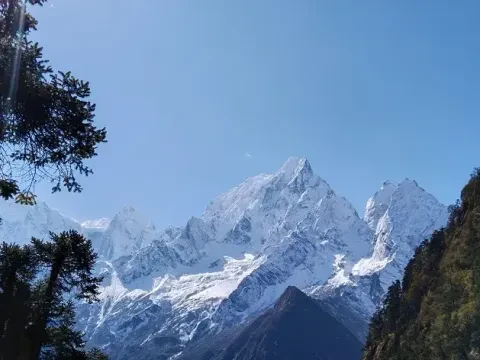 Best Time for Manaslu Circuit Trek
