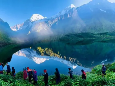 Ganesh Himal and Sing-La Trek
