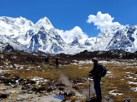 Trekkers heading toward Kanchenjunga Base Camp.