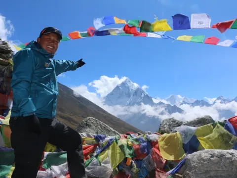 Is Guide Mandatory for Everest Base Camp Trek?