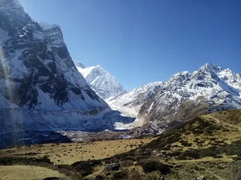 Manaslu Circuit Trek Weather Guide