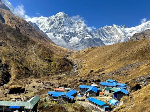 Trail from Machhapuchhre Base Camp to Annapurna Base Camp with towering Himalayan mountains in Nepal.