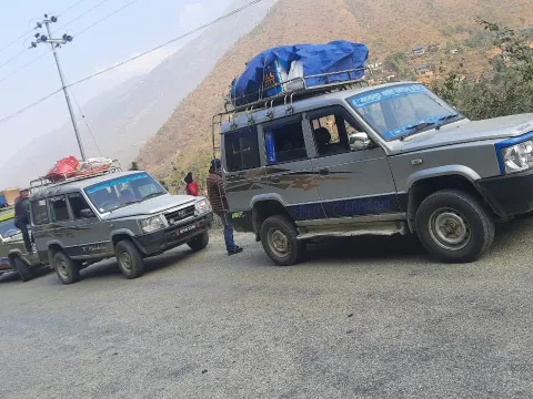 Jeep driving from Kathmandu to Surke via Salleri on the Everest Base Camp route.