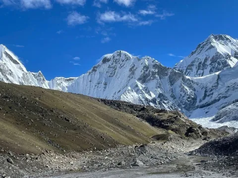 Trail leading to Everest Base Camp through the Khumbu Valley with stunning Himalayan mountain views.