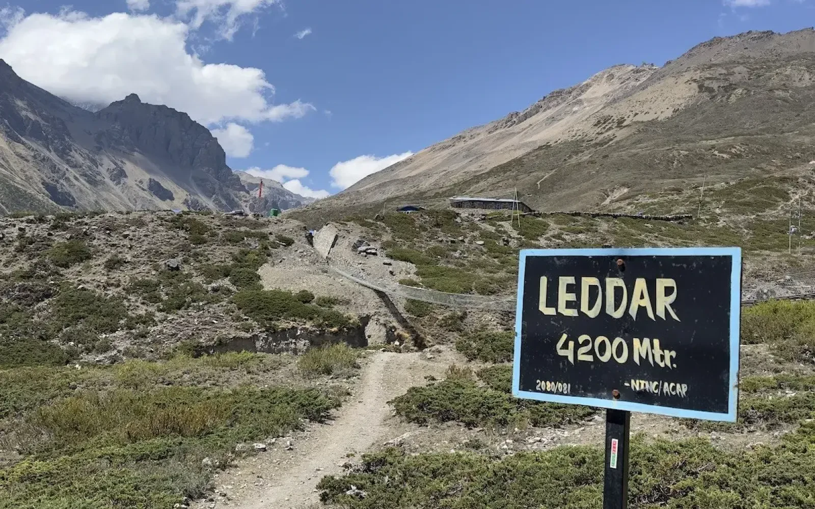 Ledar : Scenic Stop Between Yak Kharka and Thorong Phedi