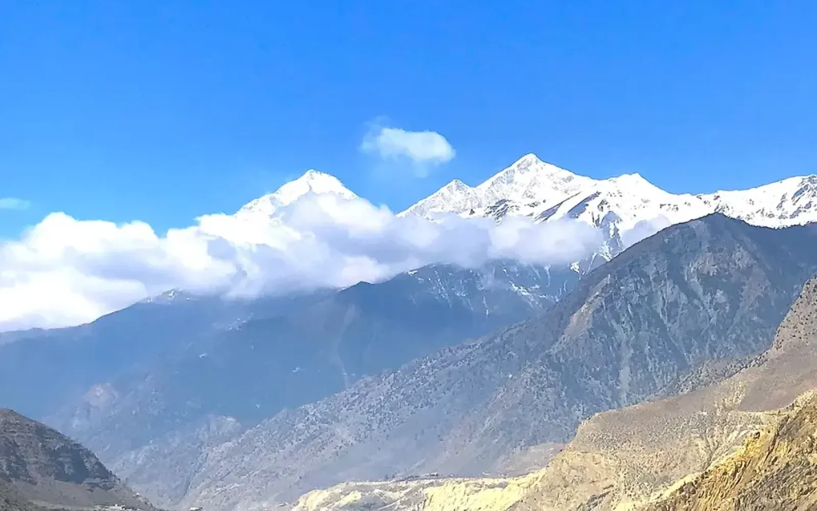 Jomsom: A Scenic and Windy Valley in Annapurna Region