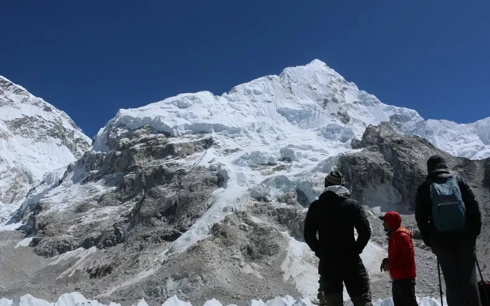 Trekking from Dingboche to Everest Base Camp