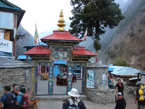 Trekking from Deng to Namrung