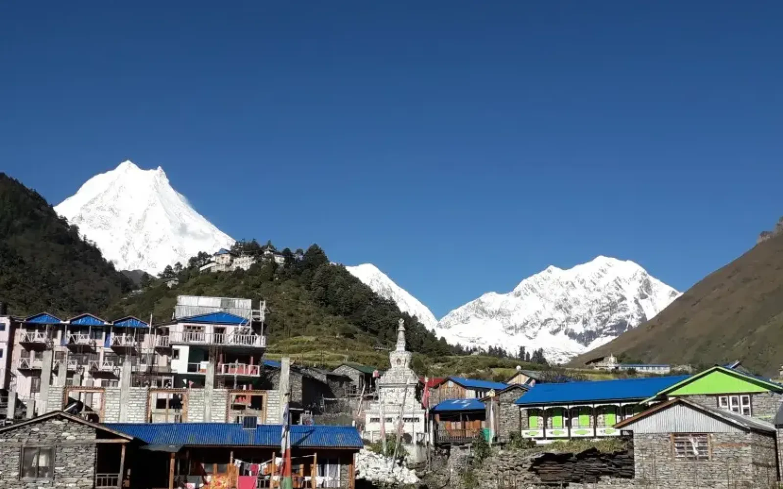 Trekking from Namrung to Lho Gaon