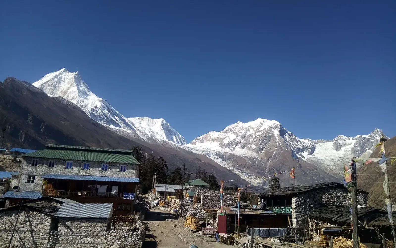 Manaslu Circuit Trek Itinerary 2026