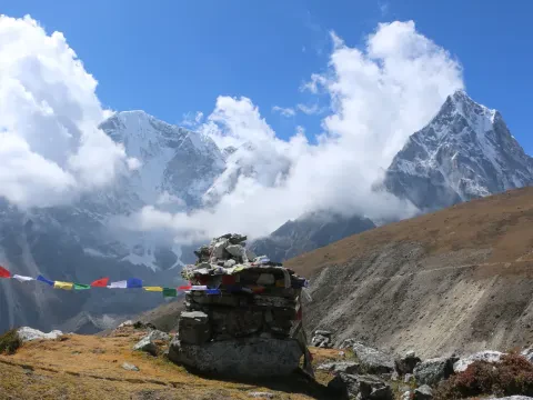 Best Time to Trek to Everest Base Camp to Avoid Crowds