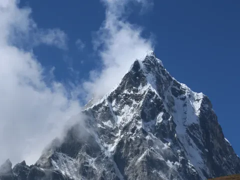 Everest Base Camp Trek in April Vs in May