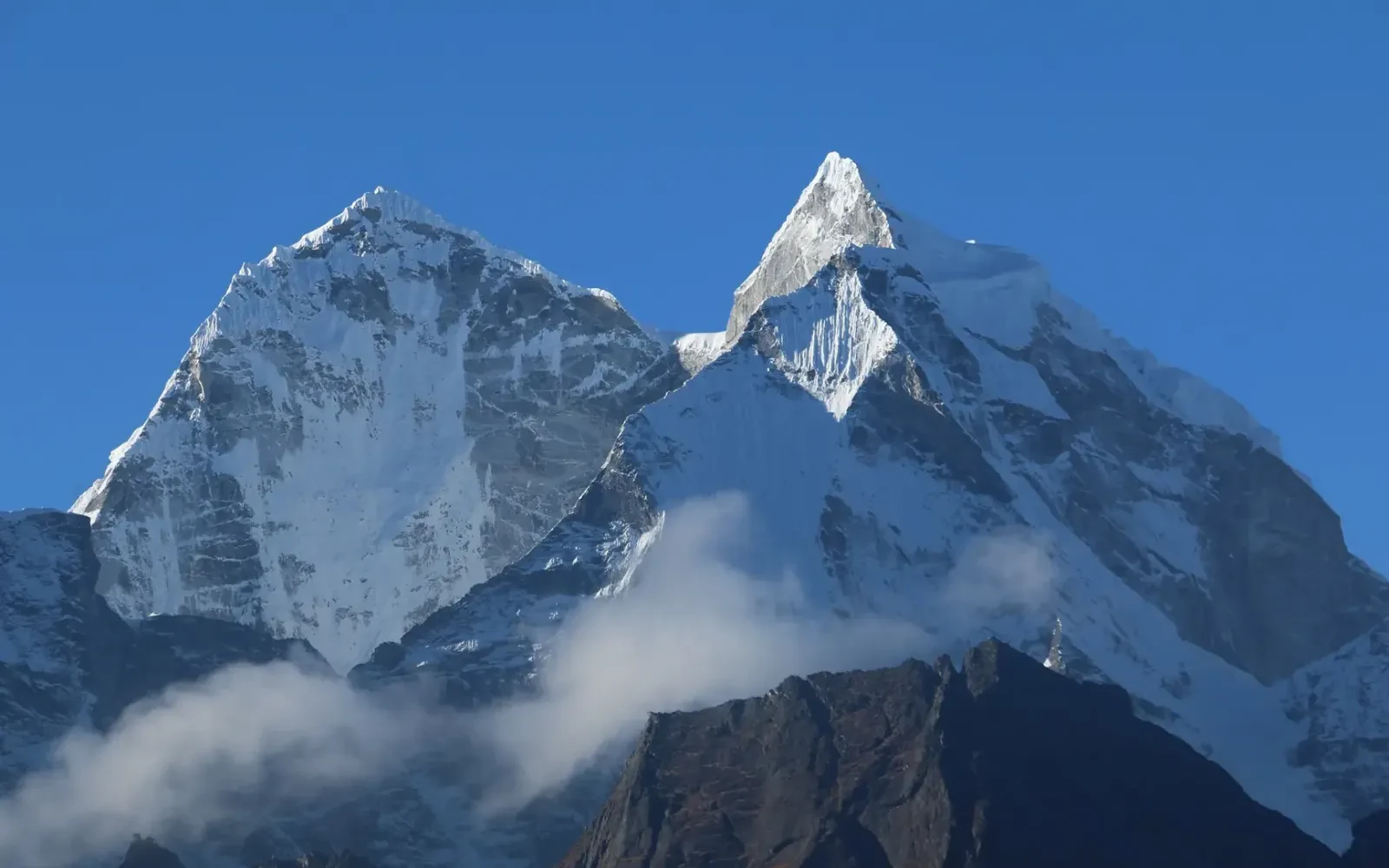 Nepal Trekking in April-Trekkers' Guide