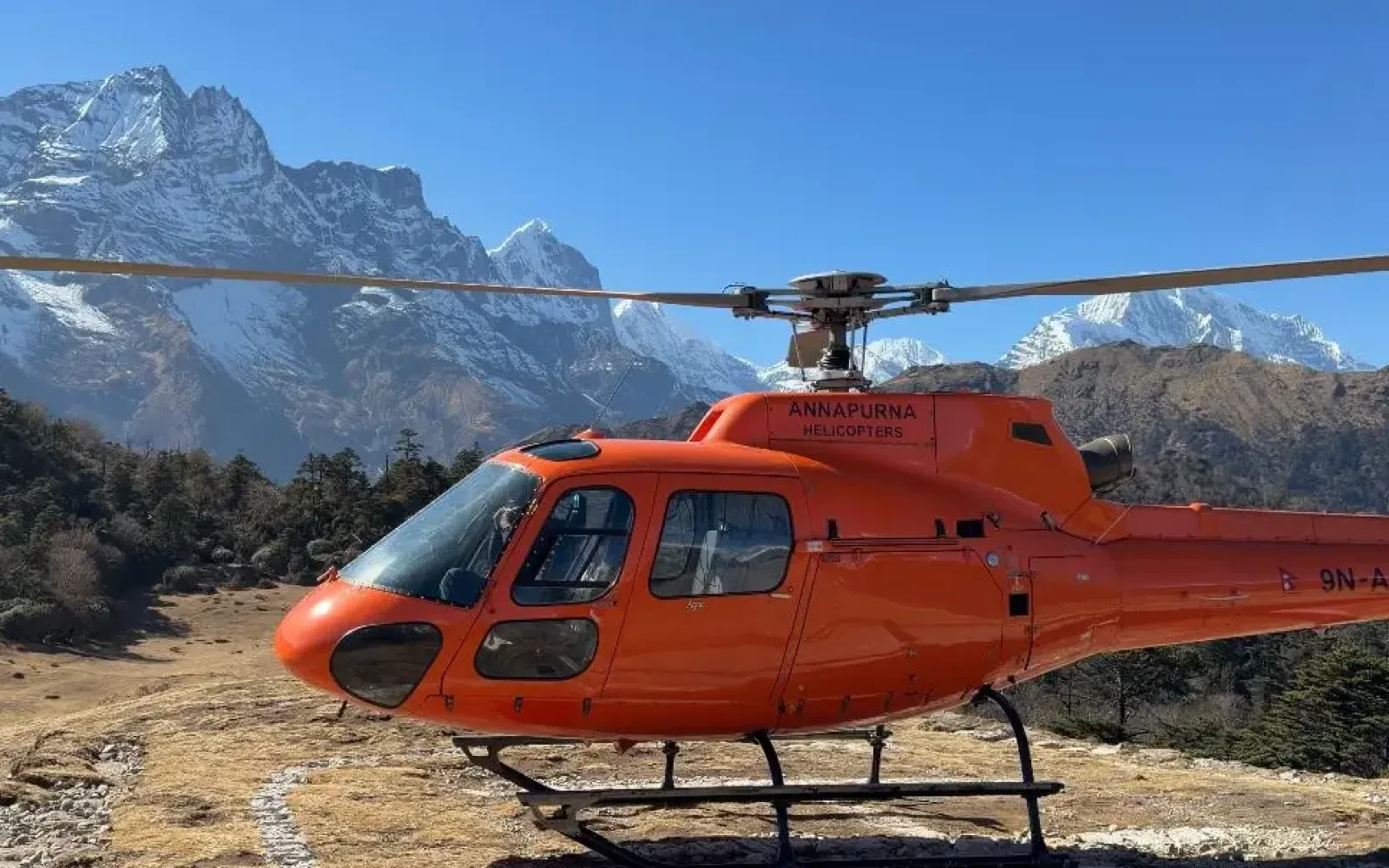 Everest Base Camp Trek Vs. Everest Base Camp Helicopter Tour