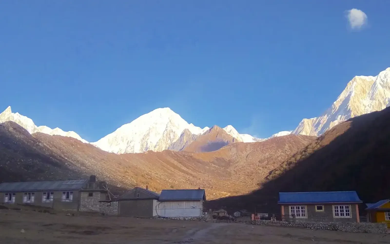 Can I do Manaslu Circuit Trek Independently?