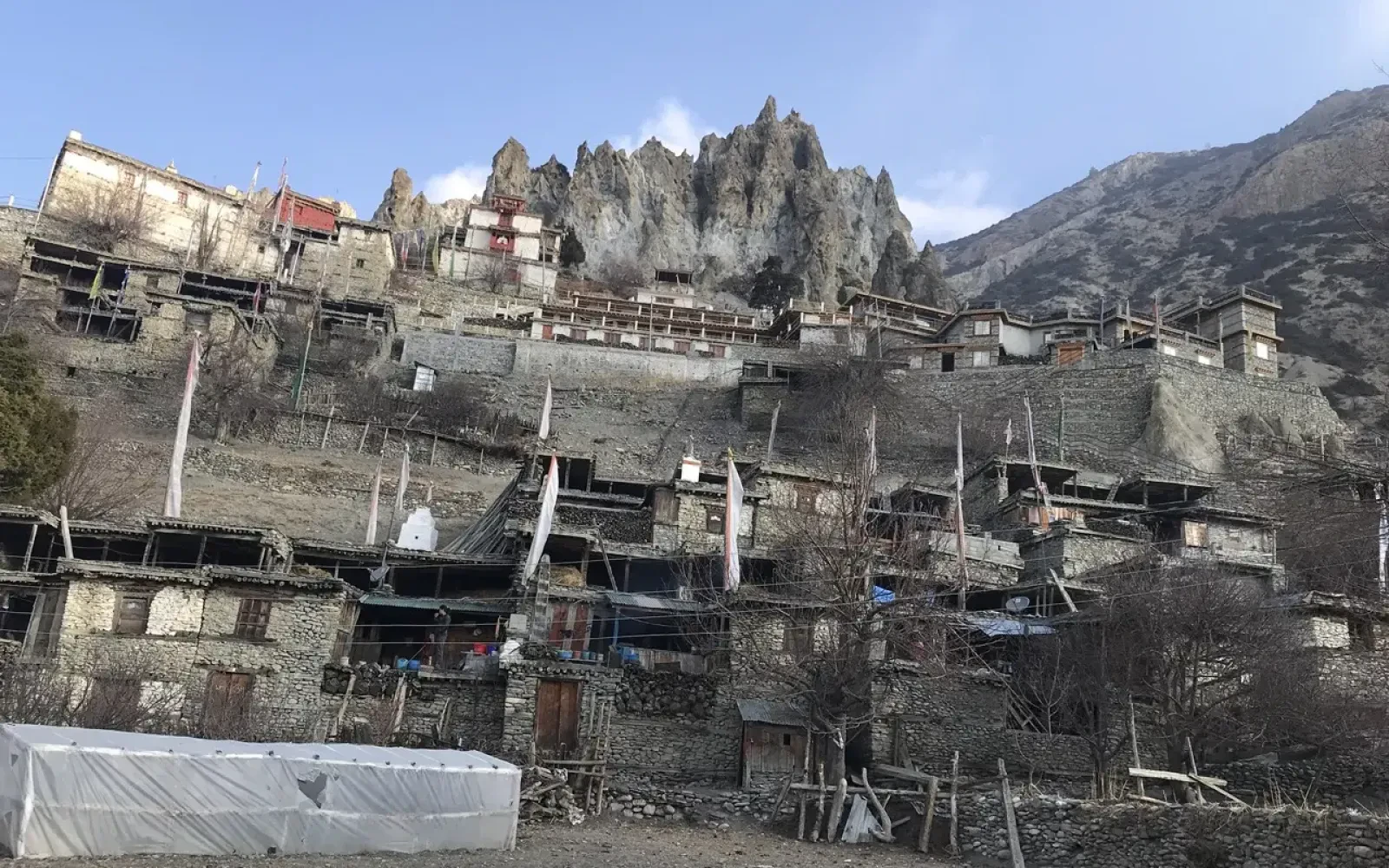 How much does it cost to do Annapurna Circuit Trek?