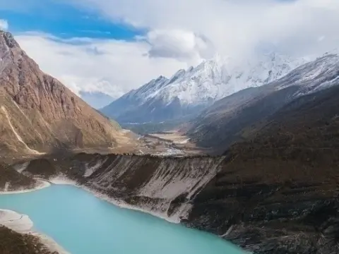 Manaslu Circuit Trek- A Complete Trekkers' Guide