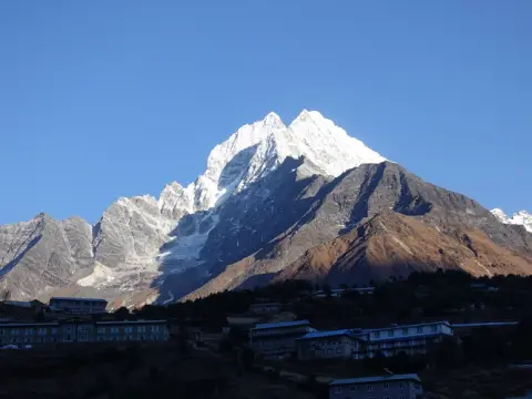 Trekking in Nepal in October