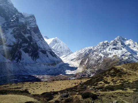Manaslu Circuit Trek Weather Guide