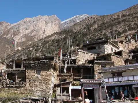 Trekking in Nepal in Autumn