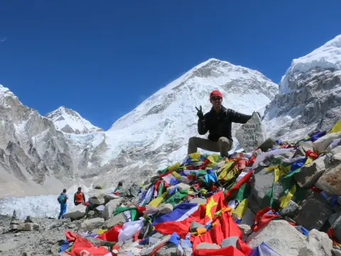 Everest Base Camp Trek in Autumn VS in Spring