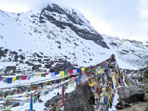 Annapurna Base Camp Trek in Autumn VS in Spring