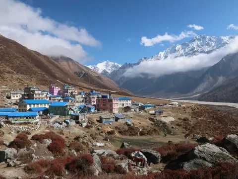Langtang Valley Trek: Guided Vs. Independent