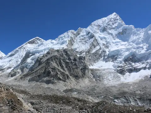 Everest Base Camp Trek: Guided Vs. Independent
