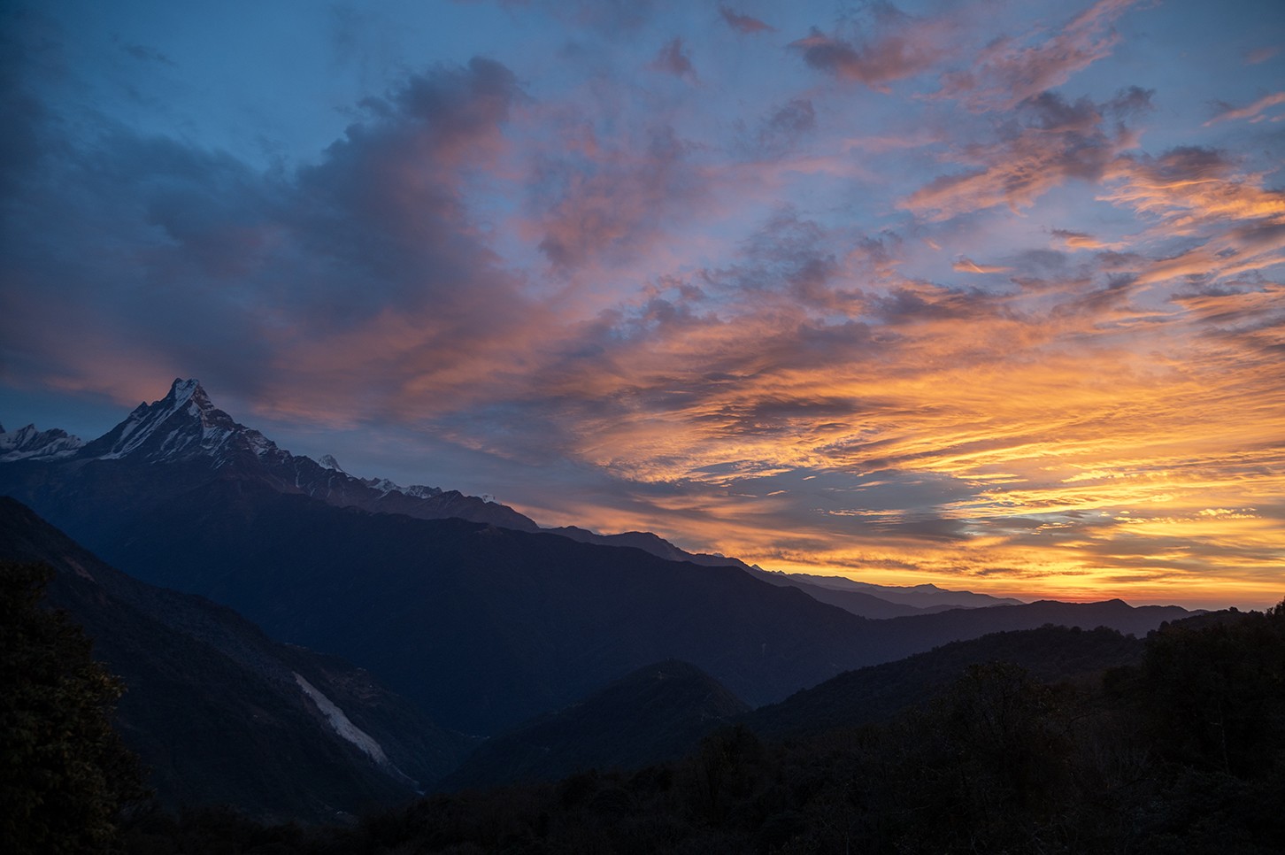 Sunrise over Machhapuchhre from Tadapani on the Annapurna Base Camp Trek
