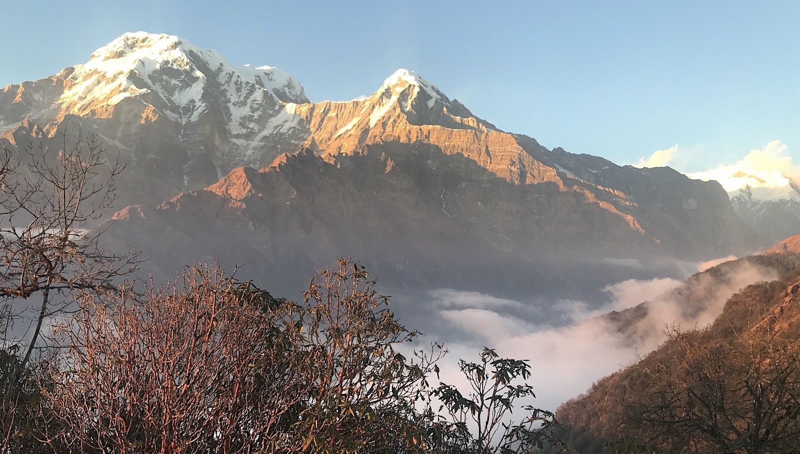 “Panoramic ridge above the clouds on the Mardi Himal Trek approaching Badal Danda in Nepal”