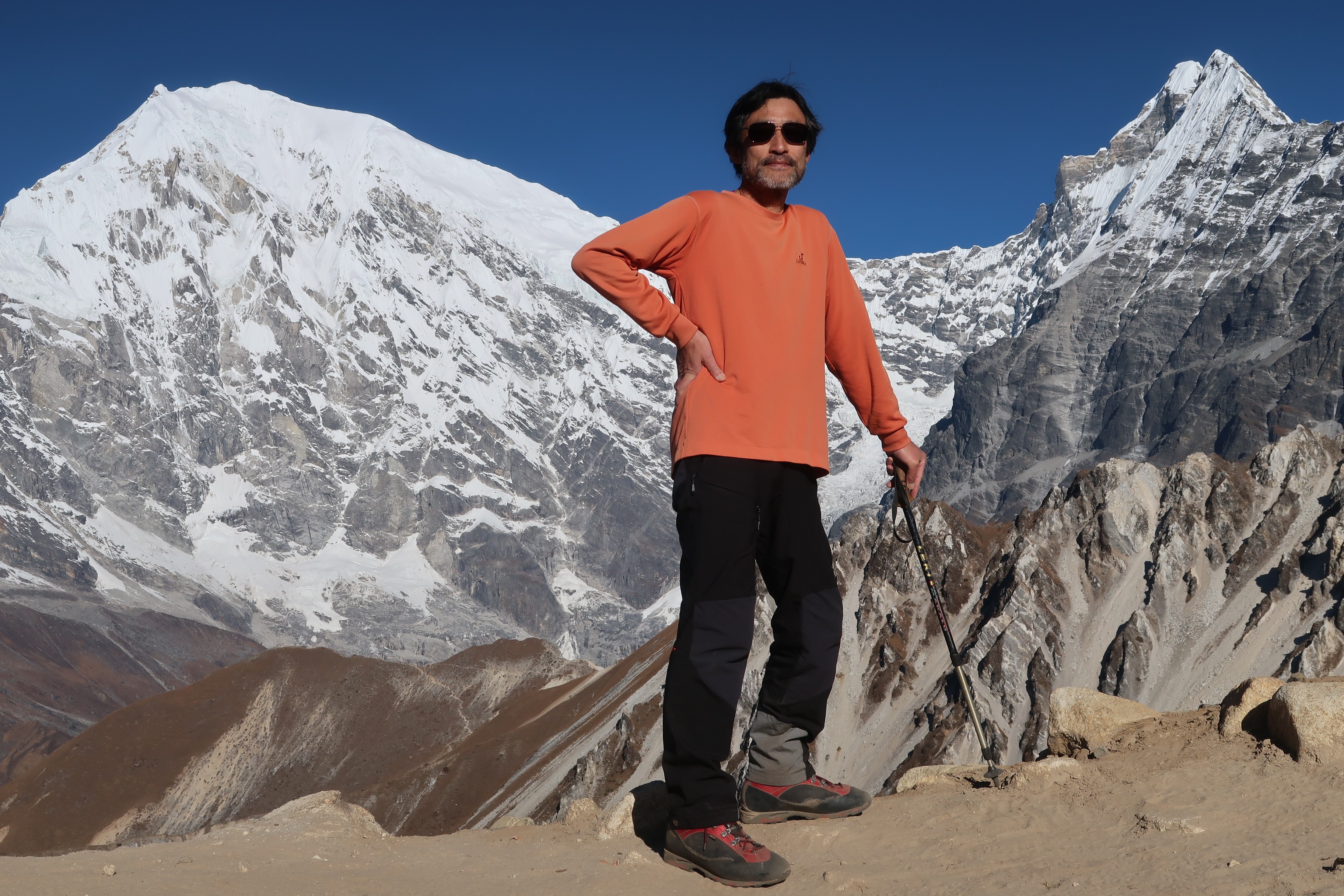 Hiking to Kyanjin Ri Langtang Himalaya Nepal