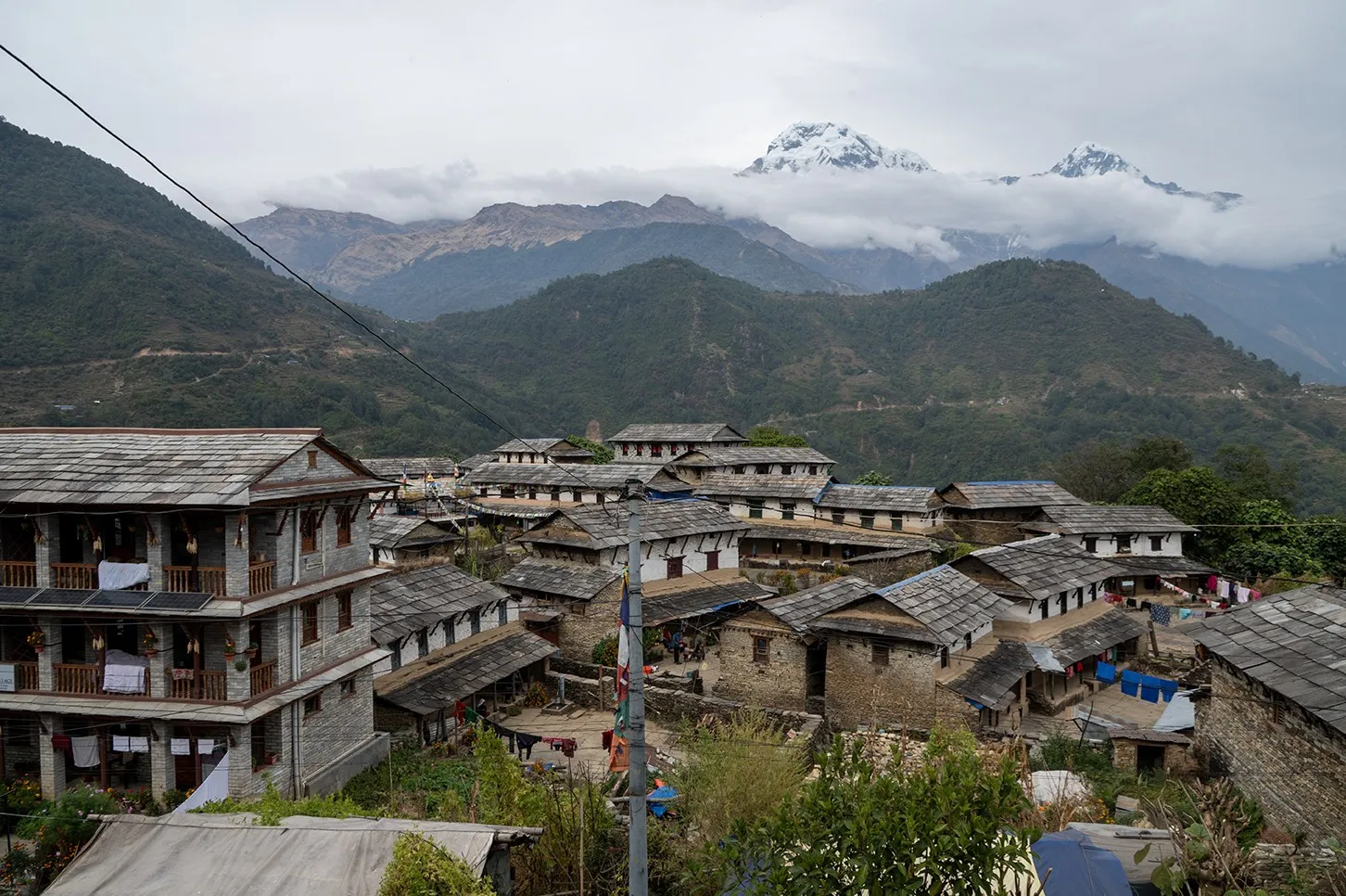 Ghandruk is a beautiful traditional Gurung village in the Annapurna region, offering stunning views of Annapurna South, Hiunchuli, and Machhapuchhre.