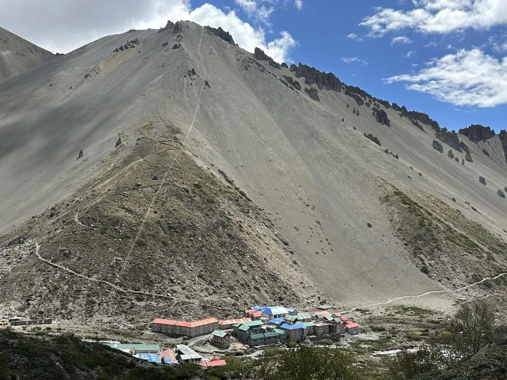 Location & Geography of Tilicho Base Camp: Nestled beneath rugged Himalayan peaks, Tilicho Base Camp offers scenic mountain lodges surrounded by rocky terrain, alpine landscapes, and spectacular views on the route to Tilicho Lake.