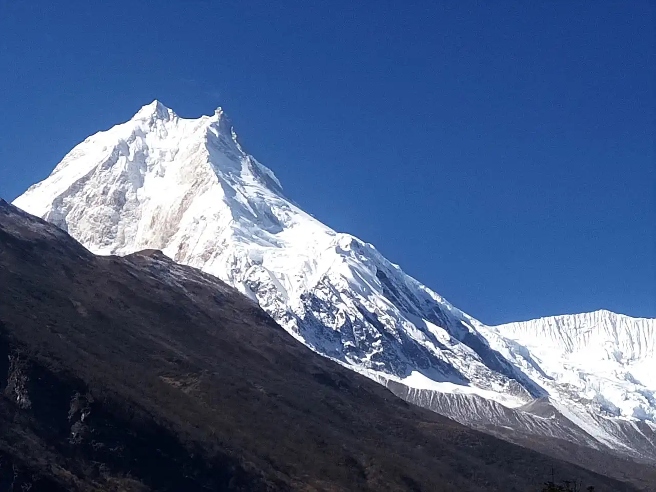 Manaslu Circuit Trek: 16 Days Cost and Itinerary